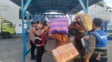 Polsek Soeta Perketat Pengawasan di Pelabuhan Makassar, Penumpang dan Barang Bawaan Diperiksa Ketat