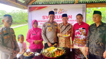 HUT Bhayangkara ke-80, Polsek Teluk Meranti Gelar Syukuran dan Beri Apresiasi Tiga Personel Naik Pangkat